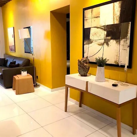 - Saint Honore / Louvre Appartement