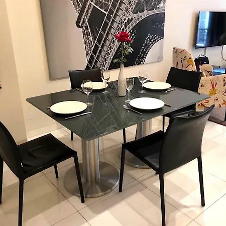 - Saint Honore / Louvre Appartement Parijs